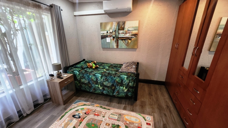 4 Bedroom Property for Sale in Eldoraigne Gauteng