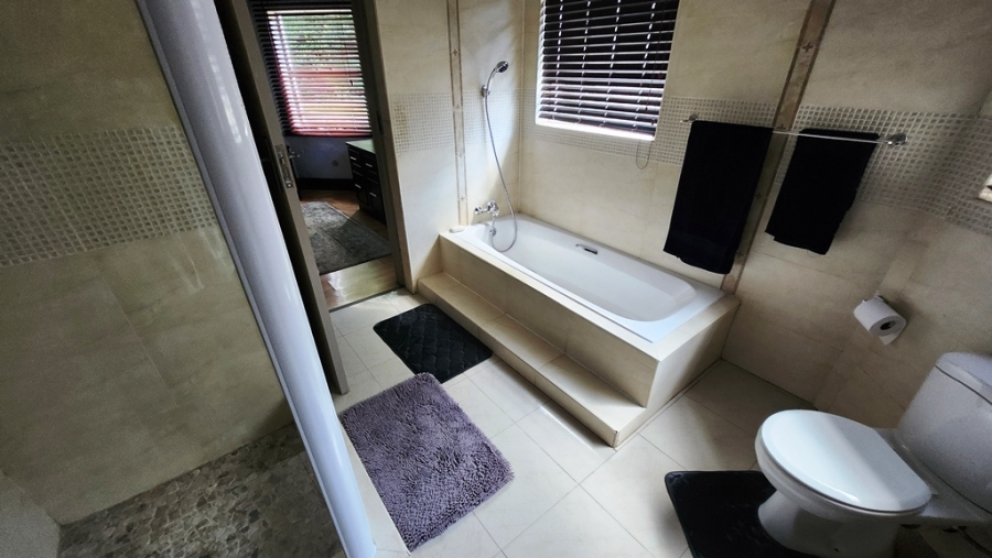 4 Bedroom Property for Sale in Eldoraigne Gauteng