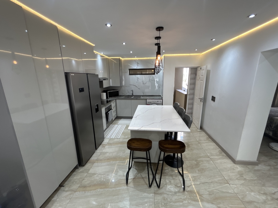 2 Bedroom Property for Sale in Ruimsig Gauteng