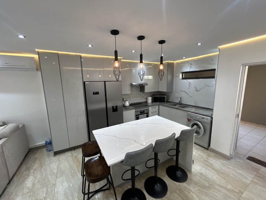 2 Bedroom Property for Sale in Ruimsig Gauteng