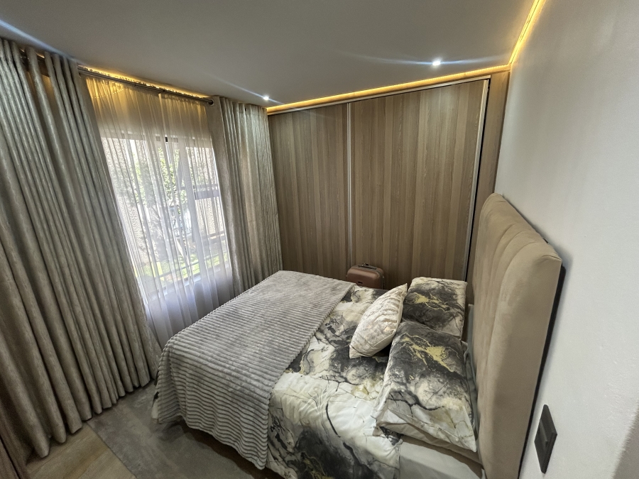 2 Bedroom Property for Sale in Ruimsig Gauteng