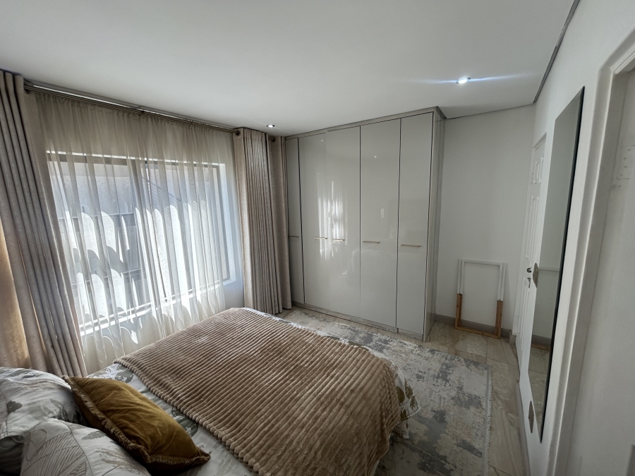 2 Bedroom Property for Sale in Ruimsig Gauteng