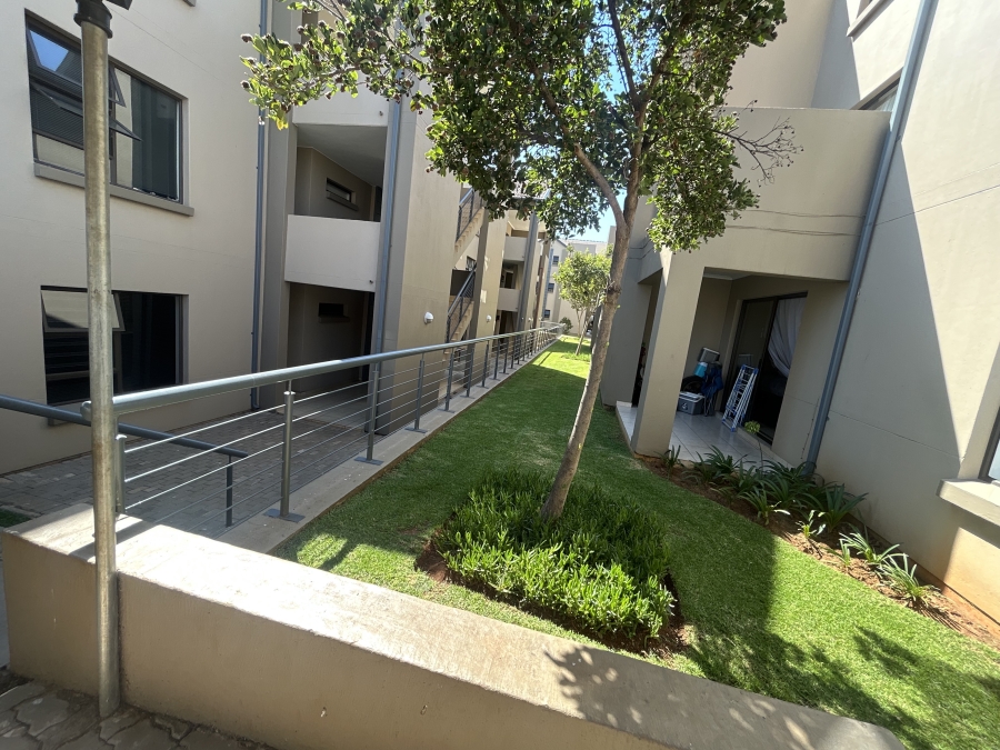 2 Bedroom Property for Sale in Ruimsig Gauteng