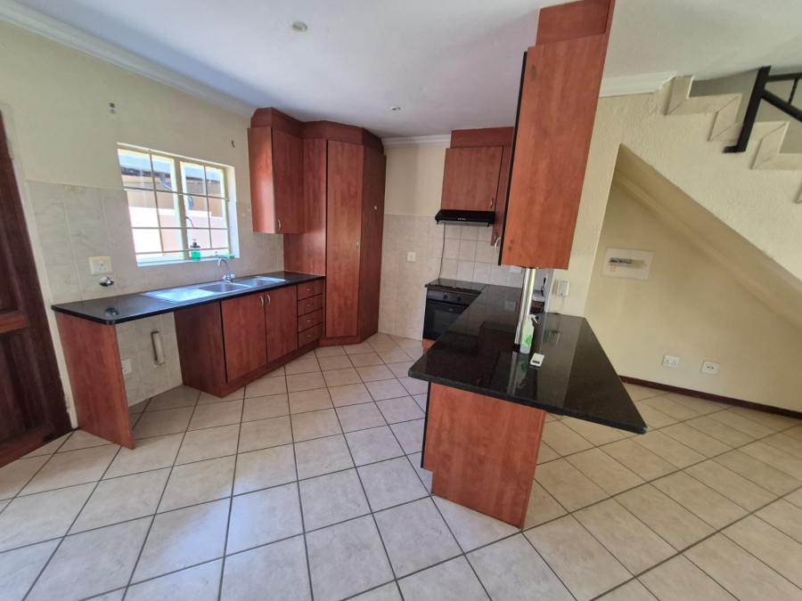 To Let 2 Bedroom Property for Rent in Annlin Gauteng