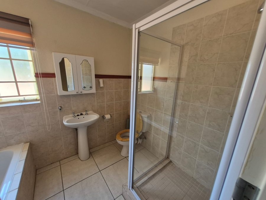 To Let 2 Bedroom Property for Rent in Annlin Gauteng