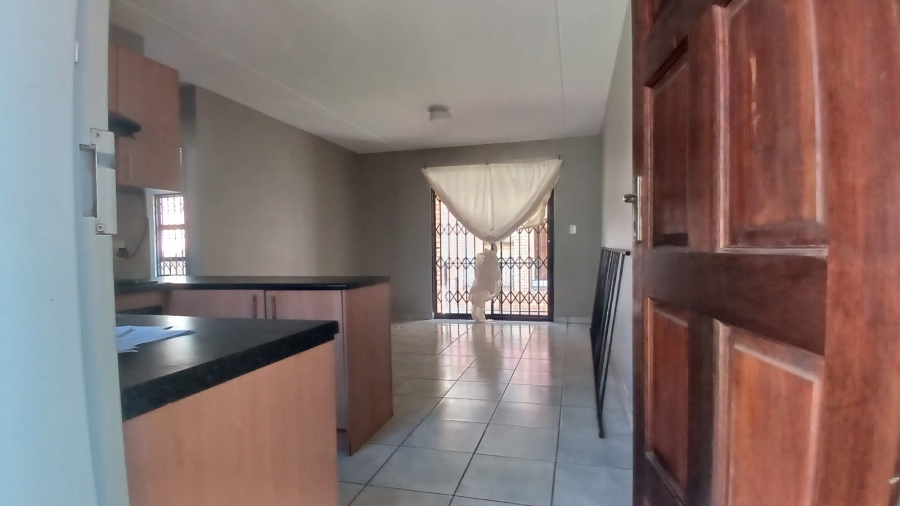 2 Bedroom Property for Sale in Groblerpark Gauteng