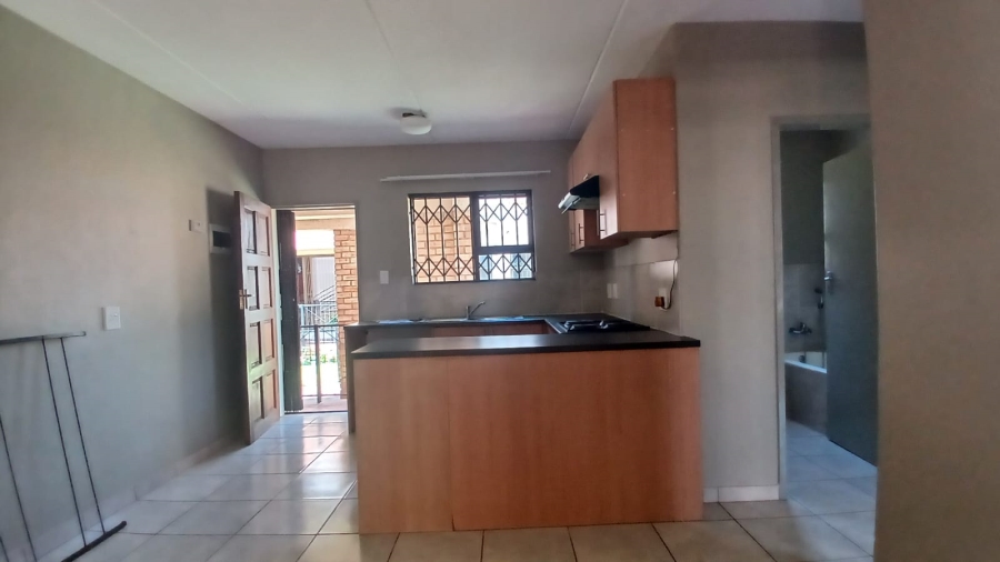 2 Bedroom Property for Sale in Groblerpark Gauteng