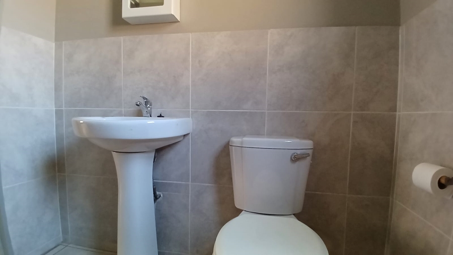 2 Bedroom Property for Sale in Groblerpark Gauteng