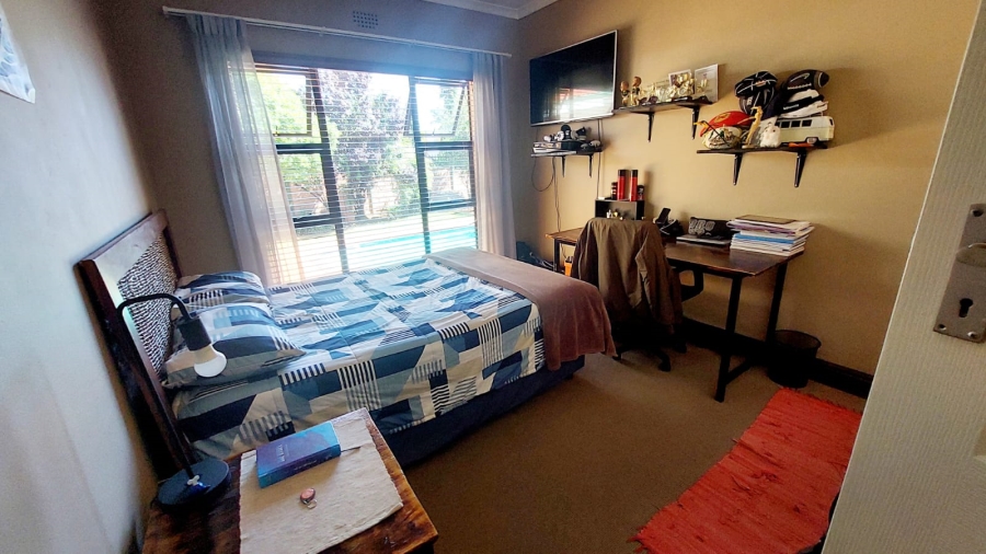 3 Bedroom Property for Sale in Helikonpark Gauteng