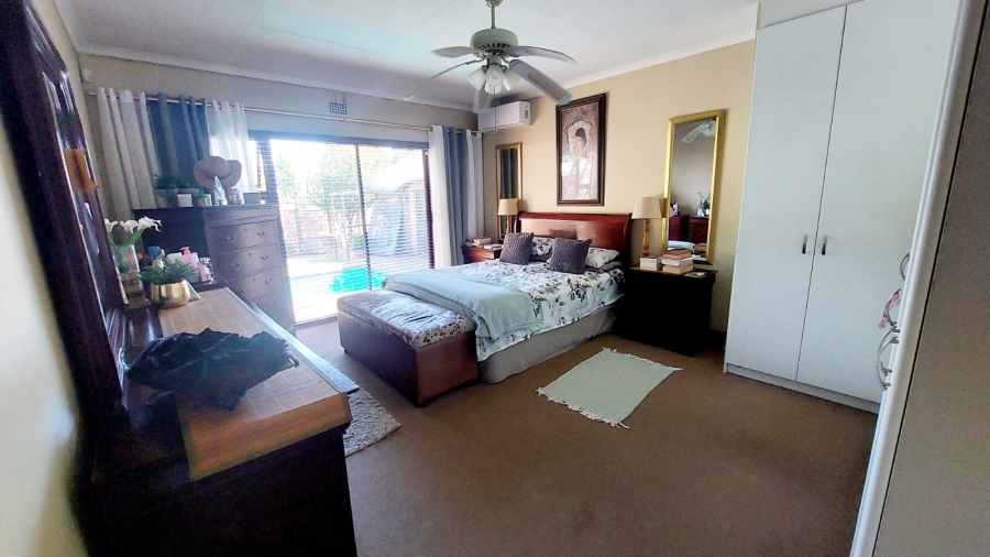 3 Bedroom Property for Sale in Helikonpark Gauteng