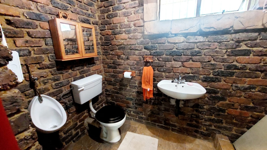 3 Bedroom Property for Sale in Helikonpark Gauteng