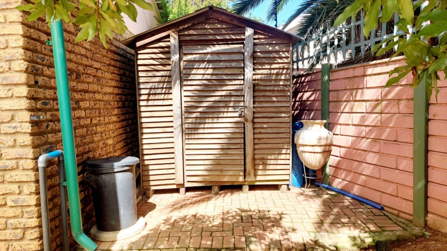 3 Bedroom Property for Sale in Helikonpark Gauteng