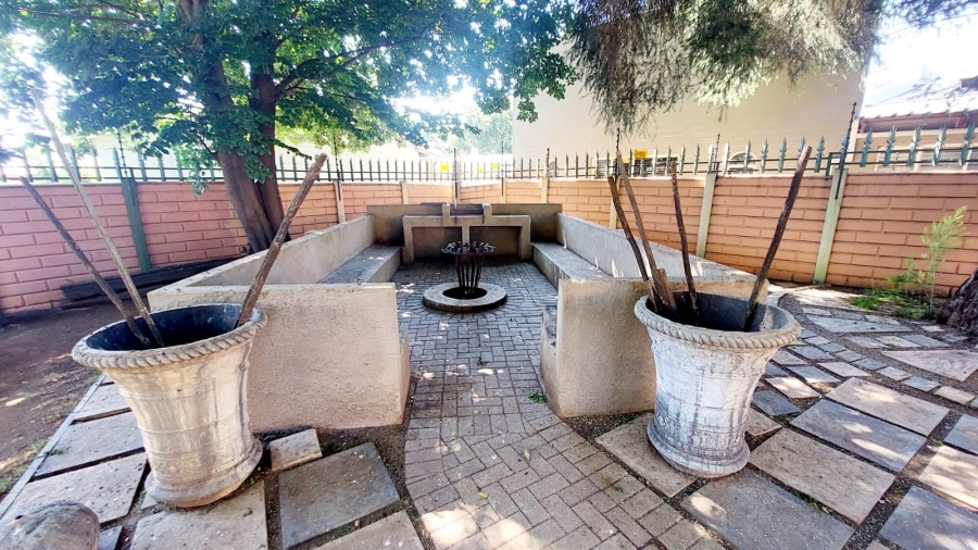 3 Bedroom Property for Sale in Helikonpark Gauteng