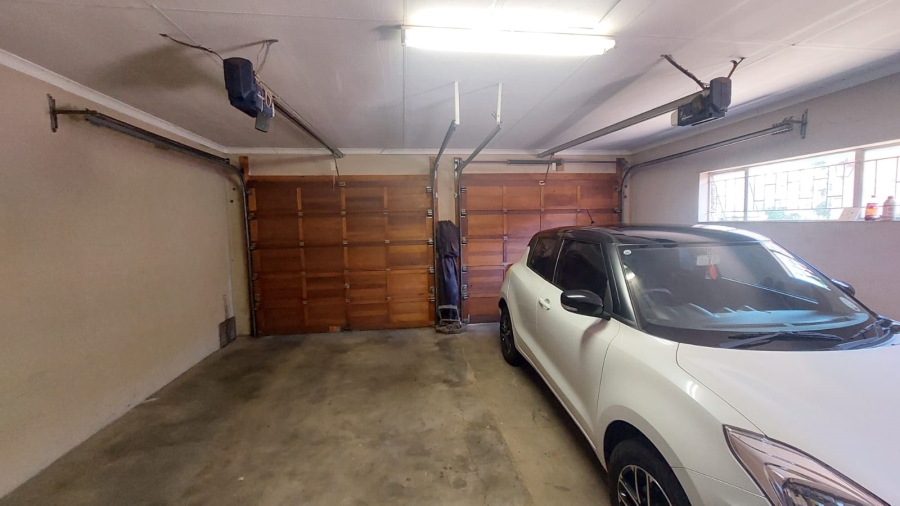 3 Bedroom Property for Sale in Helikonpark Gauteng