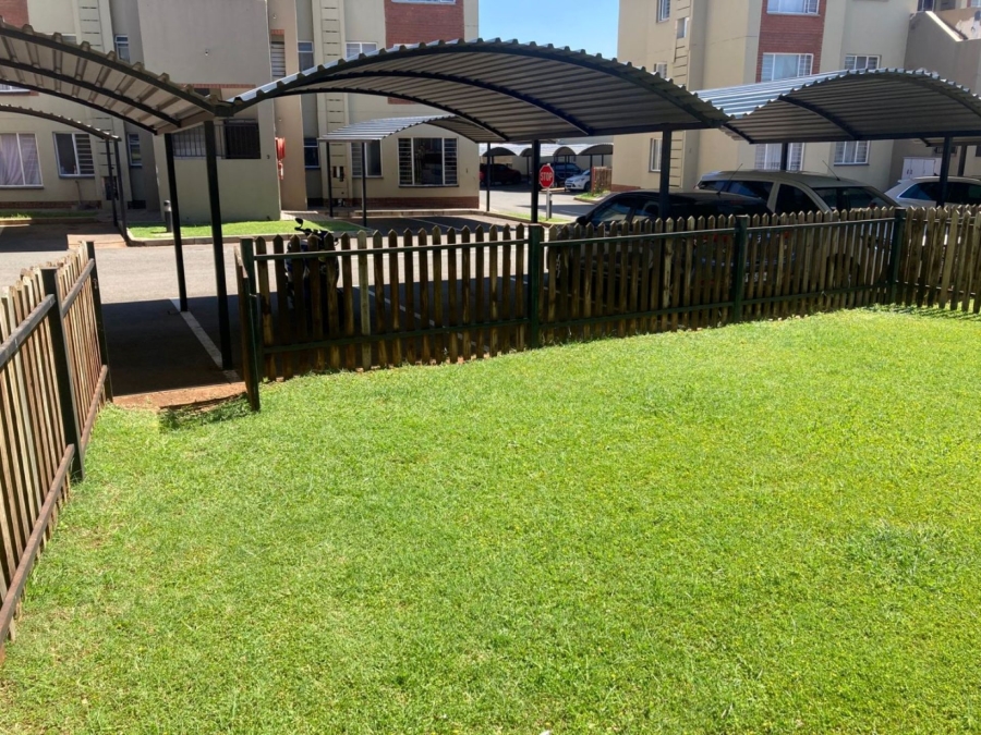 2 Bedroom Property for Sale in Montana Tuine Gauteng