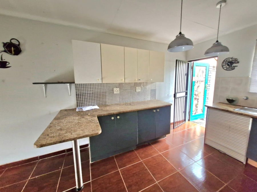 2 Bedroom Property for Sale in Annlin Gauteng