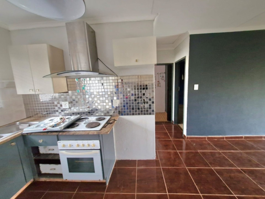 2 Bedroom Property for Sale in Annlin Gauteng