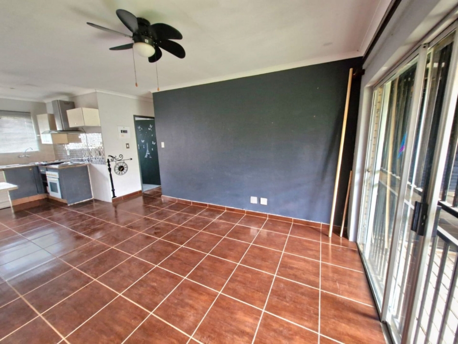 2 Bedroom Property for Sale in Annlin Gauteng