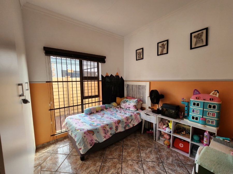 3 Bedroom Property for Sale in Annlin Gauteng