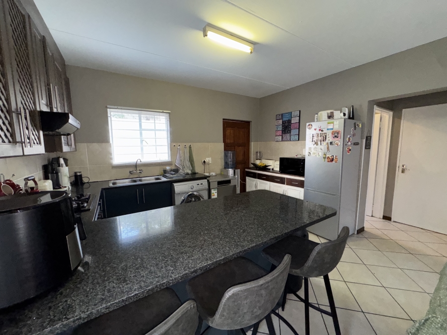 To Let 3 Bedroom Property for Rent in Willowbrook Gauteng