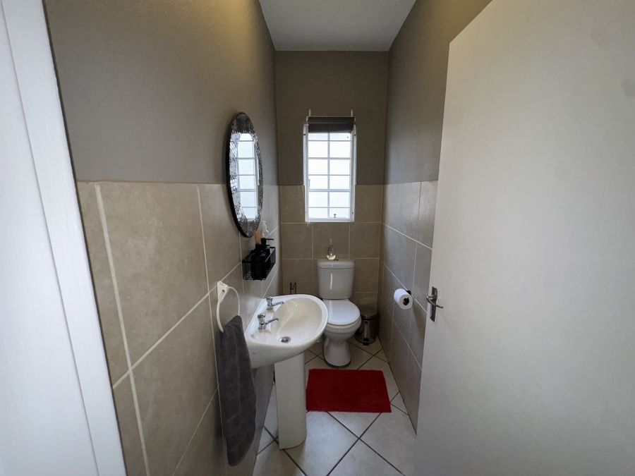 To Let 3 Bedroom Property for Rent in Willowbrook Gauteng