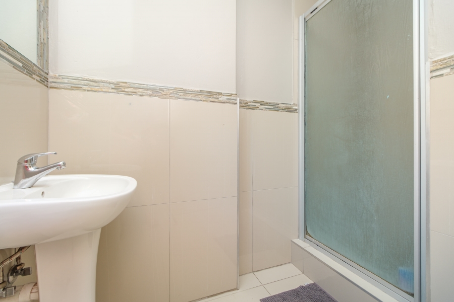 2 Bedroom Property for Sale in Blackheath Gauteng