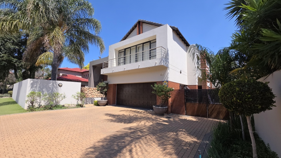 5 Bedroom Property for Sale in Raslouw Gauteng