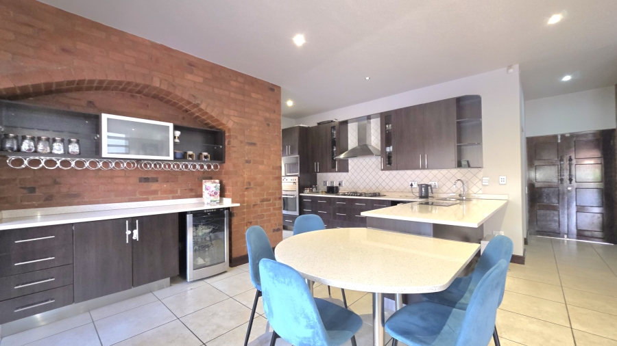 5 Bedroom Property for Sale in Raslouw Gauteng