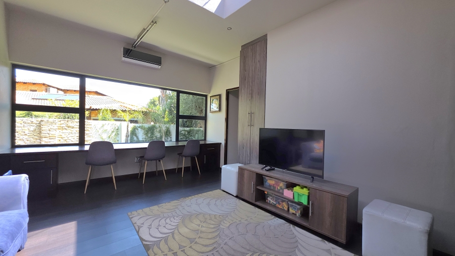 5 Bedroom Property for Sale in Raslouw Gauteng