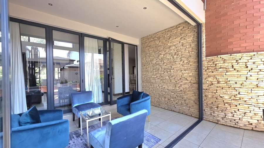 5 Bedroom Property for Sale in Raslouw Gauteng