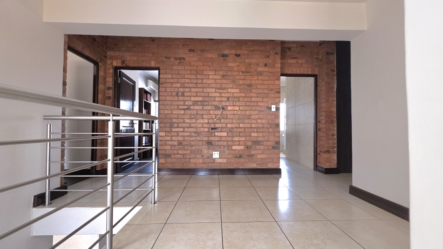 5 Bedroom Property for Sale in Raslouw Gauteng