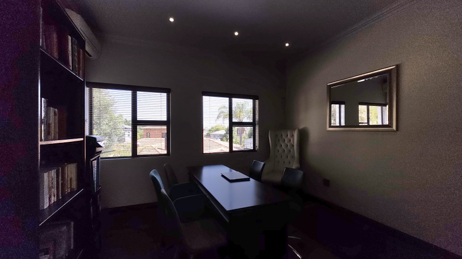 5 Bedroom Property for Sale in Raslouw Gauteng