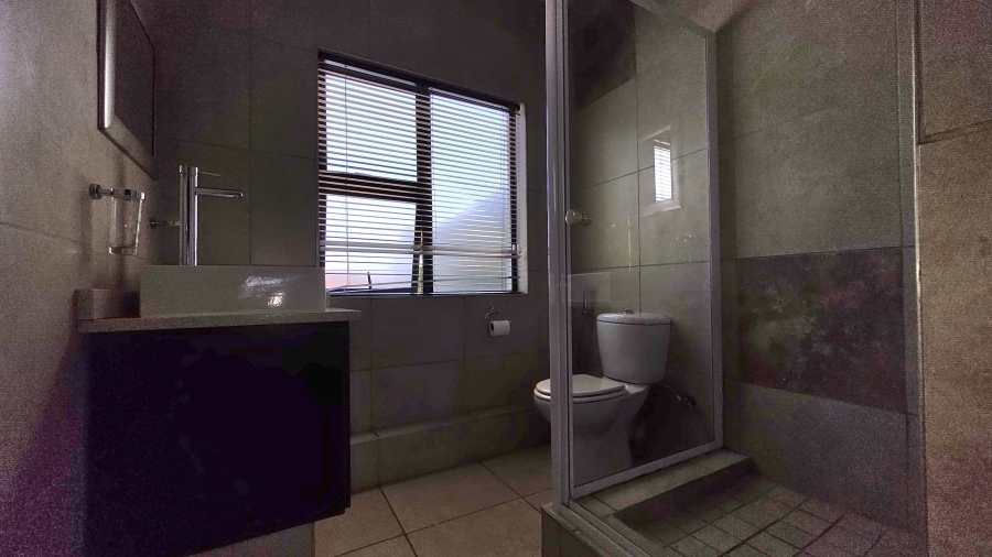 5 Bedroom Property for Sale in Raslouw Gauteng