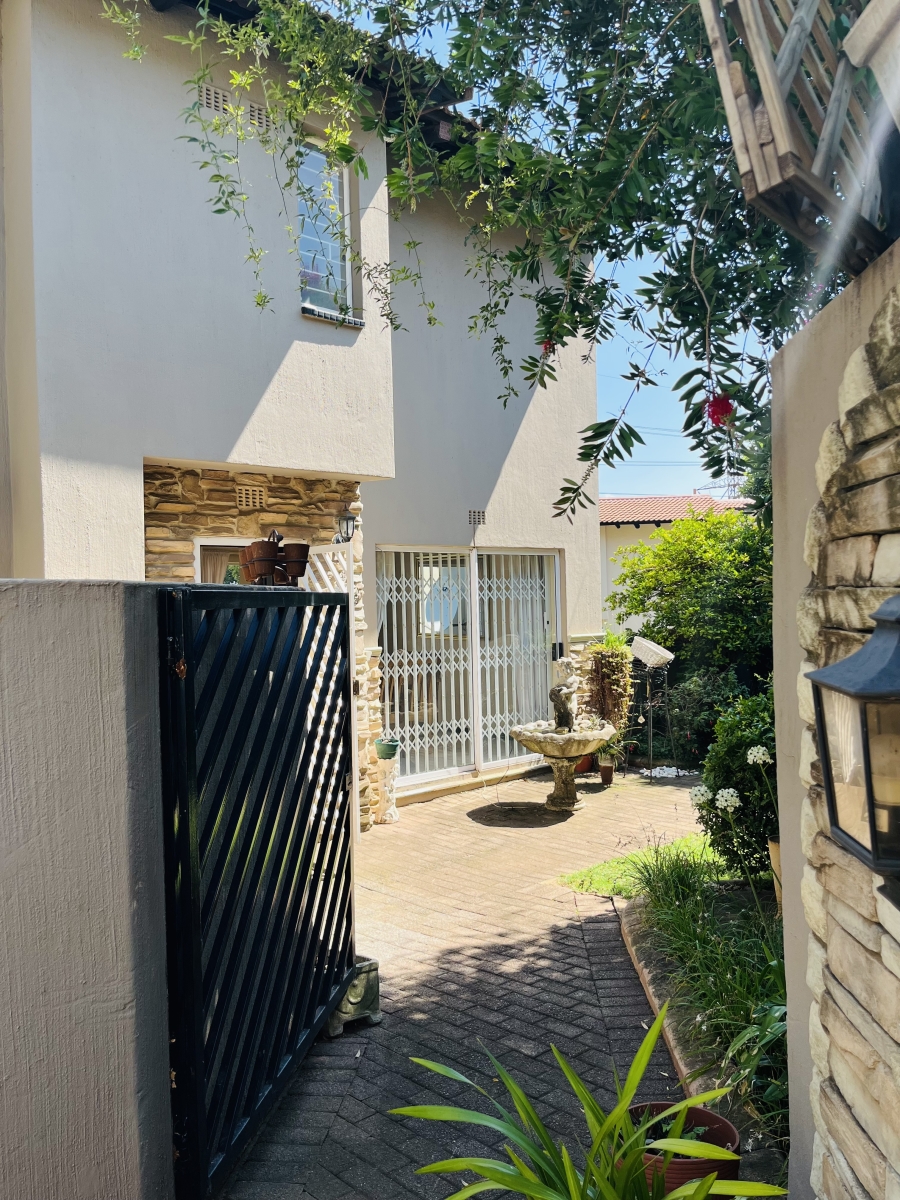 3 Bedroom Property for Sale in Sunnyridge Gauteng