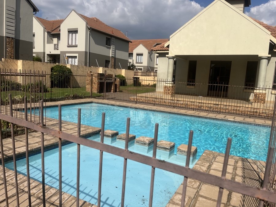 2 Bedroom Property for Sale in Esther Park Gauteng