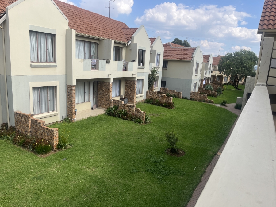 2 Bedroom Property for Sale in Esther Park Gauteng