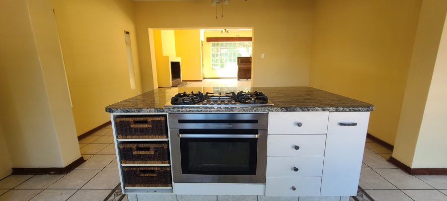 To Let 3 Bedroom Property for Rent in Clarens Park Gauteng