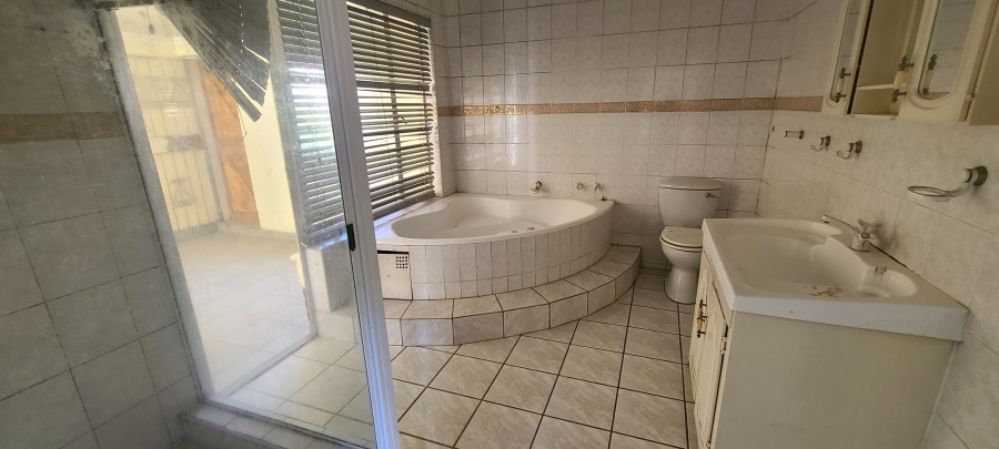 To Let 1 Bedroom Property for Rent in Clarens Park Gauteng