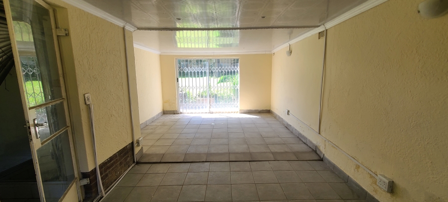 To Let 1 Bedroom Property for Rent in Clarens Park Gauteng