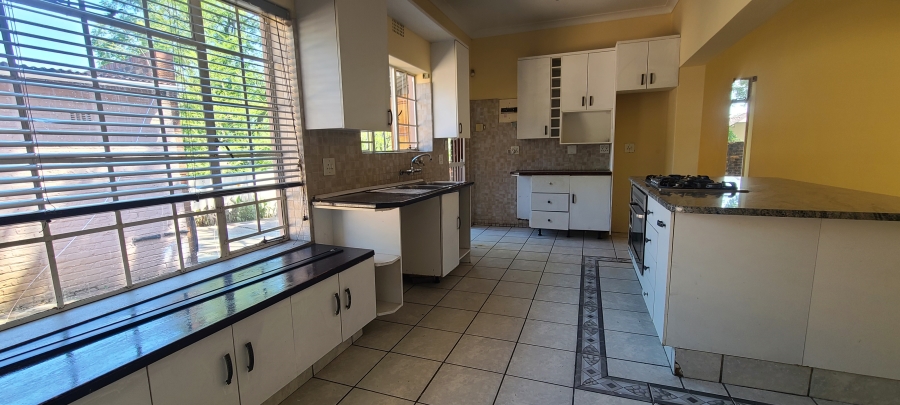 To Let 3 Bedroom Property for Rent in Clarens Park Gauteng