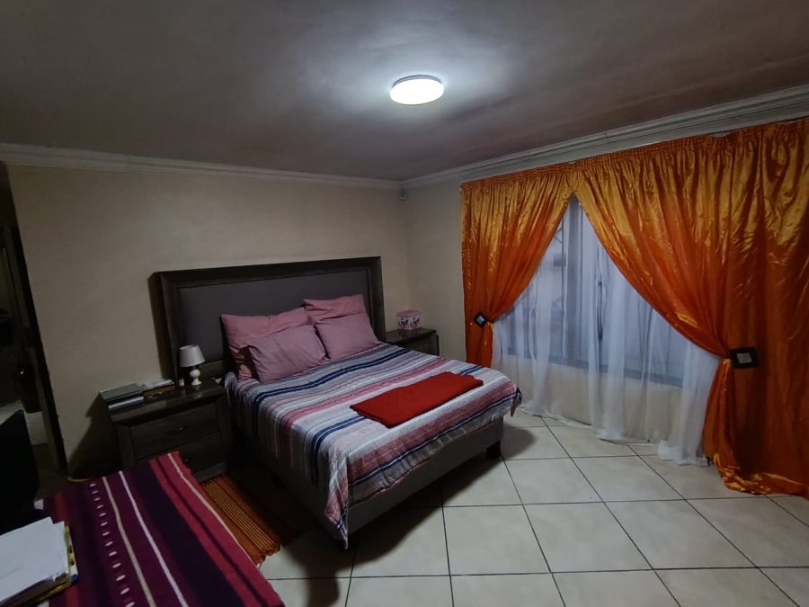 4 Bedroom Property for Sale in Struisbult Gauteng