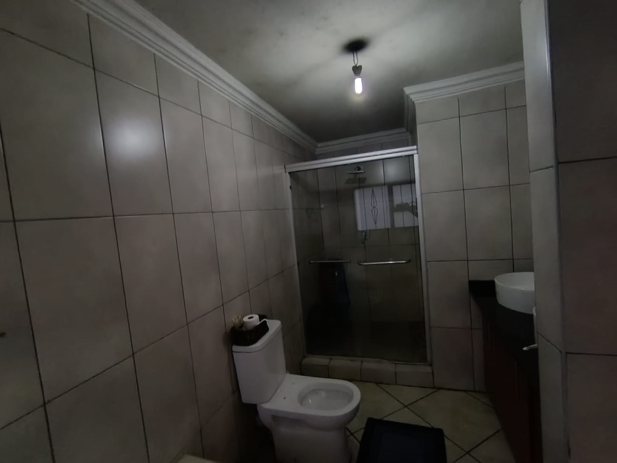 4 Bedroom Property for Sale in Struisbult Gauteng