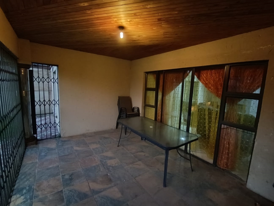 4 Bedroom Property for Sale in Struisbult Gauteng