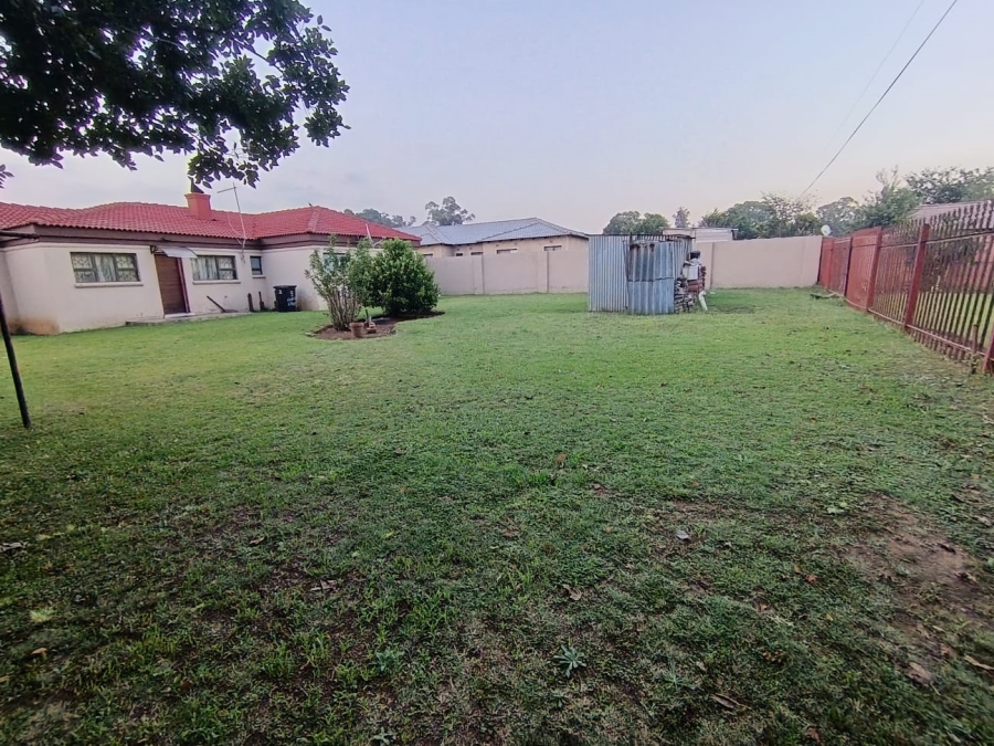 4 Bedroom Property for Sale in Struisbult Gauteng