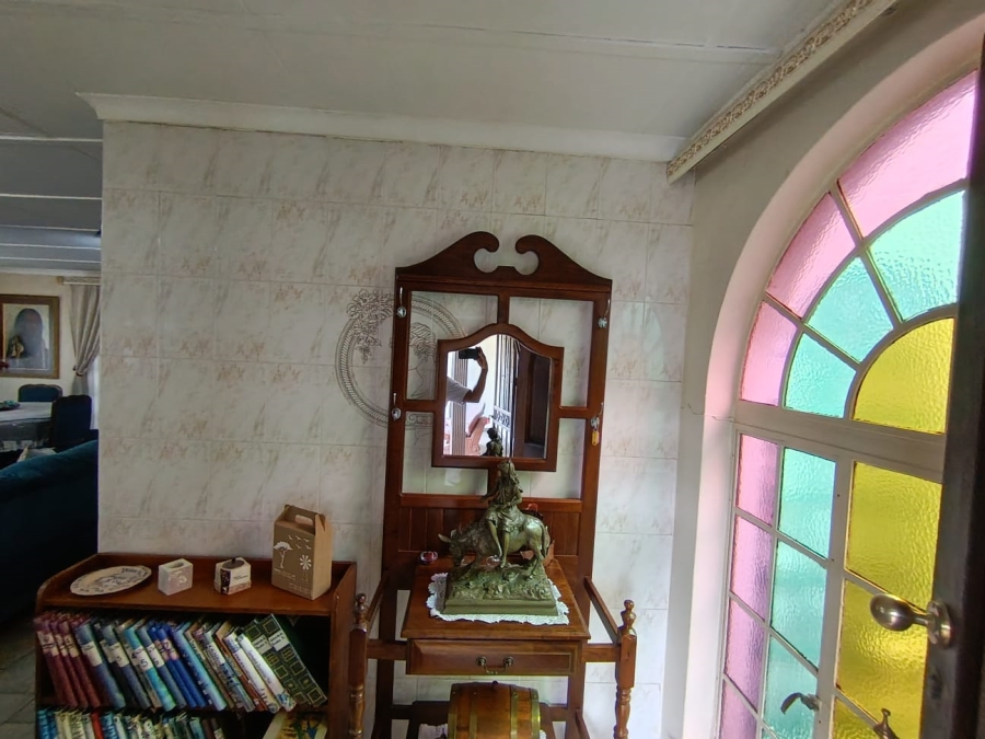 6 Bedroom Property for Sale in Selection Park Gauteng