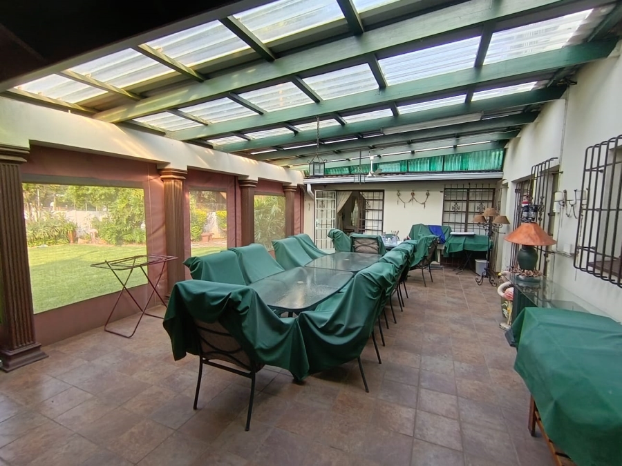 6 Bedroom Property for Sale in Selection Park Gauteng