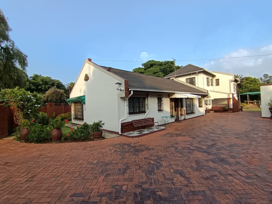6 Bedroom Property for Sale in Selection Park Gauteng