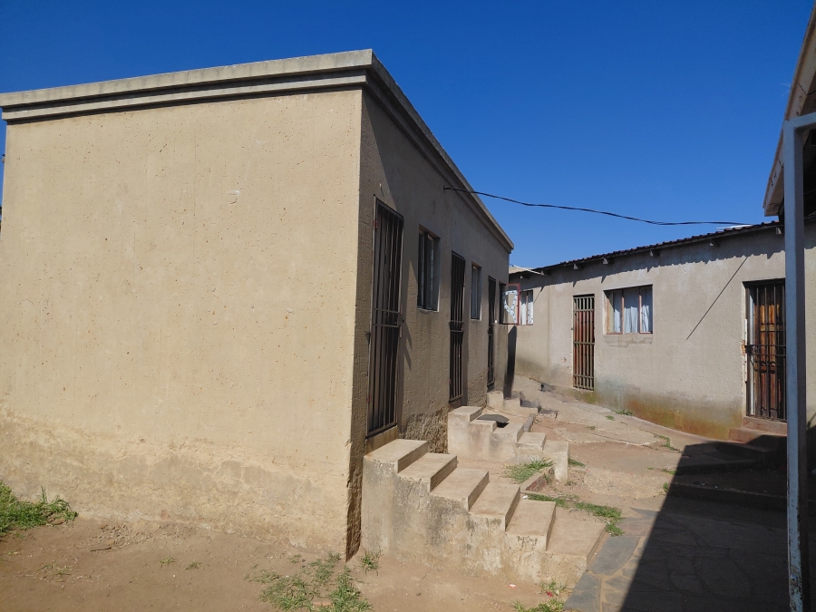 10 Bedroom Property for Sale in South Hills Gauteng
