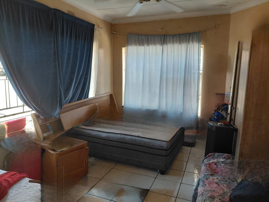 10 Bedroom Property for Sale in South Hills Gauteng