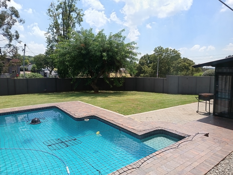 3 Bedroom Property for Sale in South Crest Gauteng